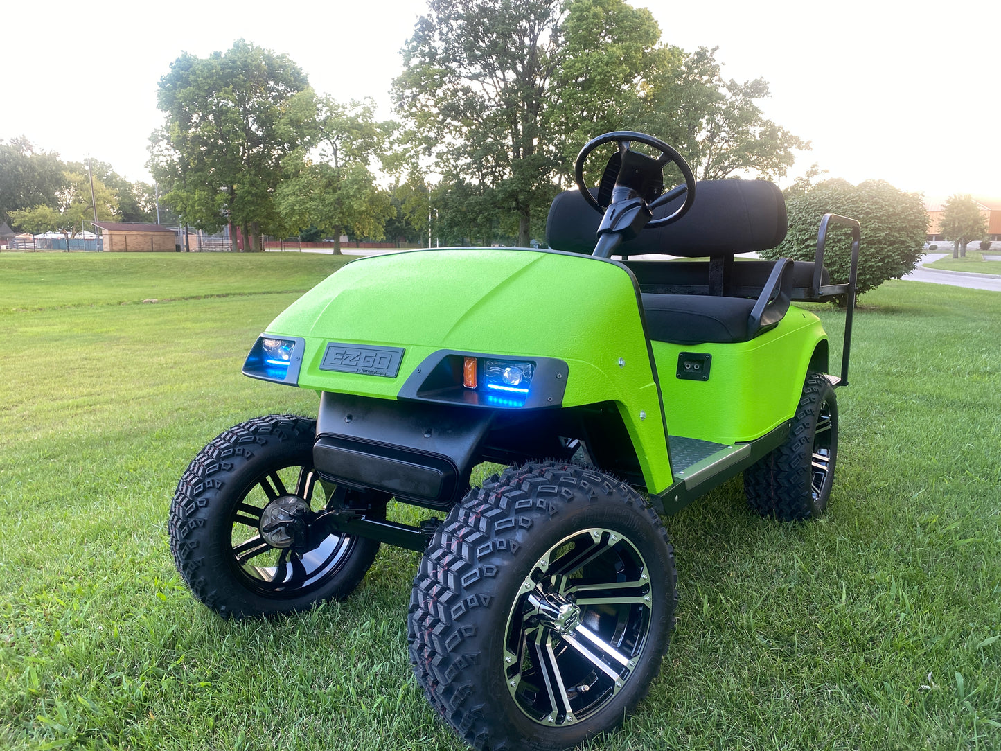 2000 EZGO TXT Electric Golf Cart