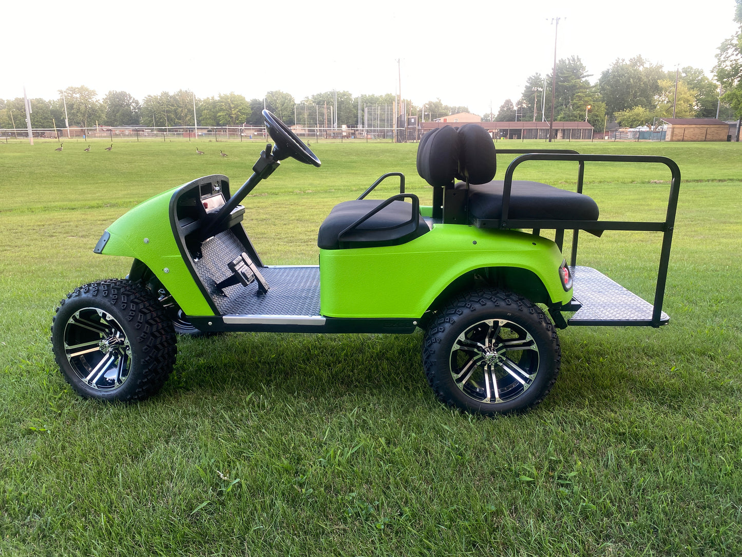 2000 EZGO TXT Electric Golf Cart