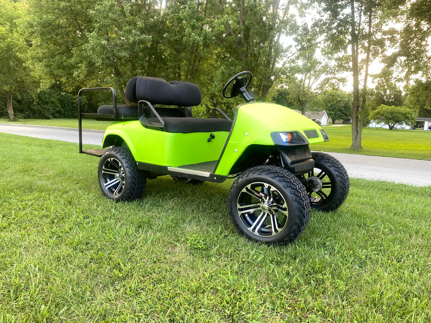 2000 EZGO TXT Electric Golf Cart